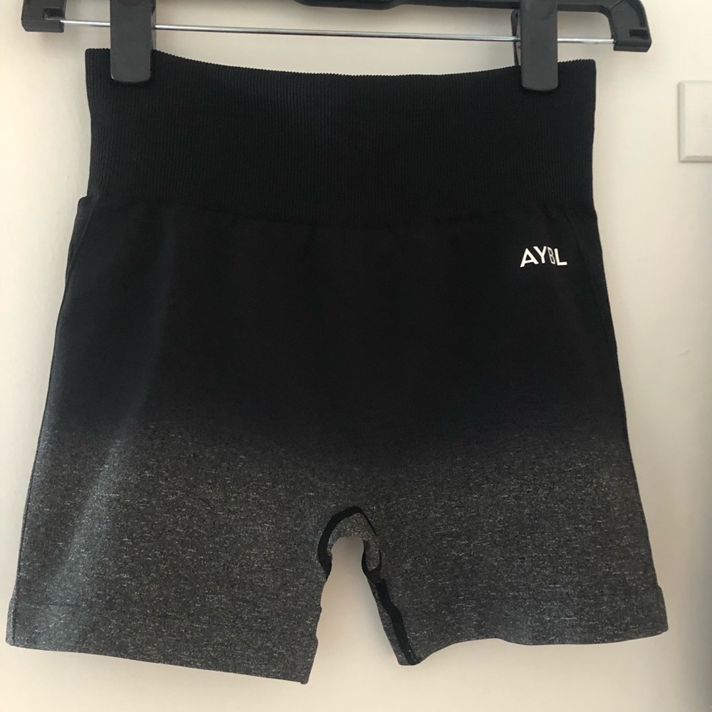 AYBL Pulse Ombré Seamless Shorts 4” inseam